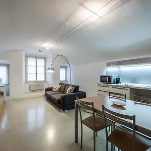  Apartment Cavour 96 Italy