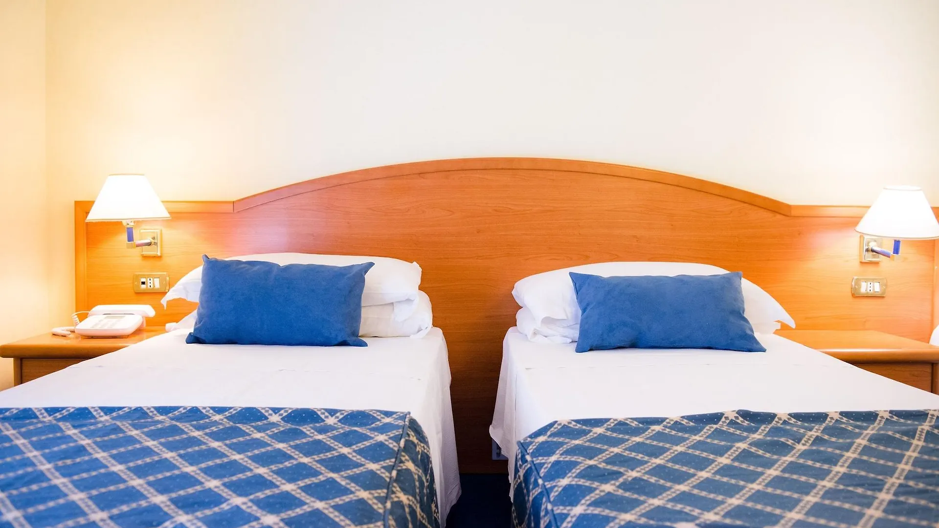 Hotel Amadeus Rome 3*,  Italy